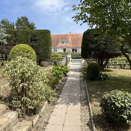 Casa de Férias Maison Le Varaville, 6 Pieces, 10 Personnes - Fr-1-487-261 Varaville